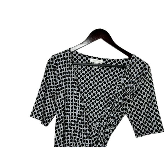 Motherhood Maternity Black Geometric Print Short Sleeve Wrap Dress Womens Medium - Picture 6 of 6